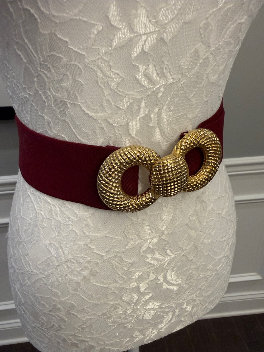 Vintage Retro Red Elastic Wide Waist Belt Textured Gold Interlock Buckle
